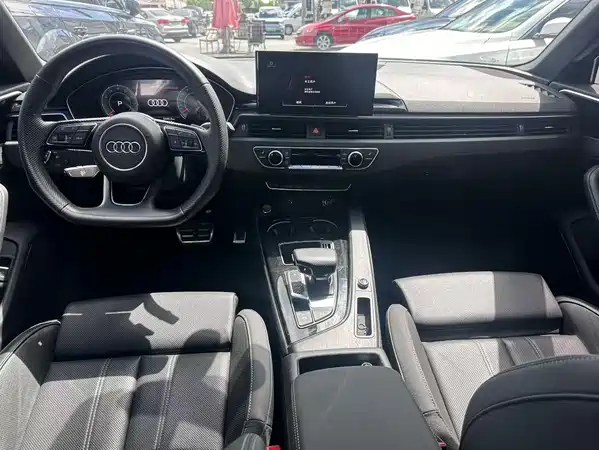 Audi A4L 2024