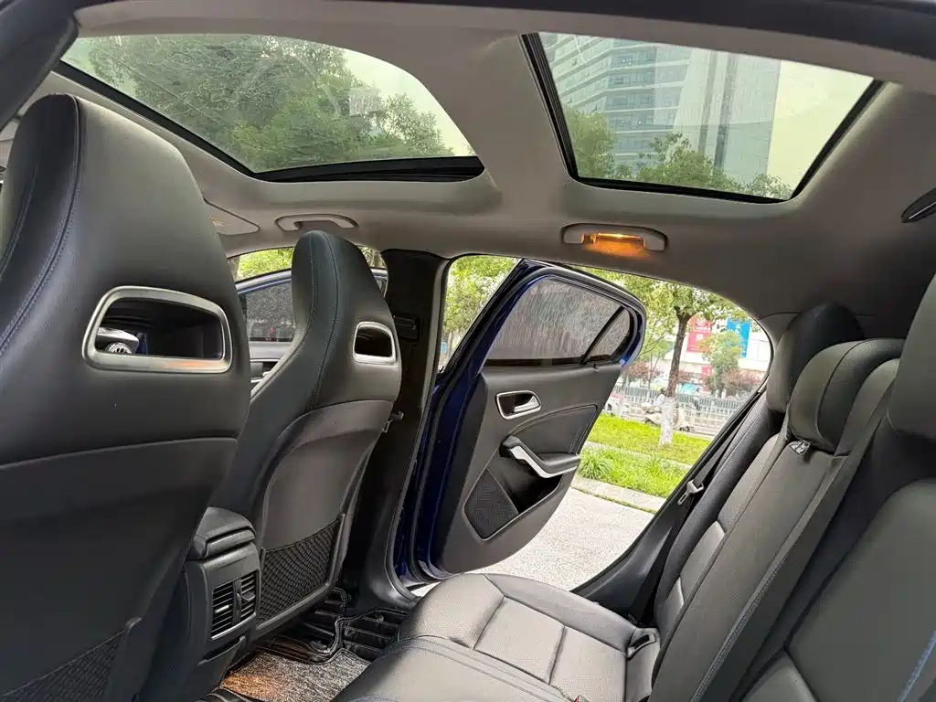 Mercedes-Benz GLA 2019 — фото 20