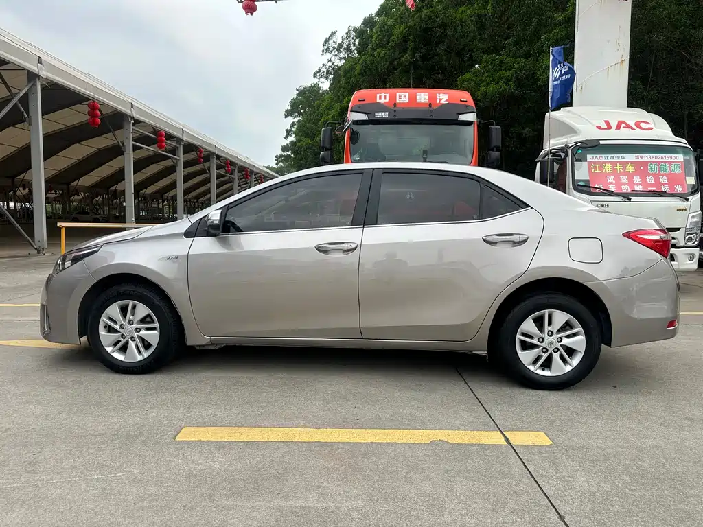 Toyota Corolla 2016 — фото 10