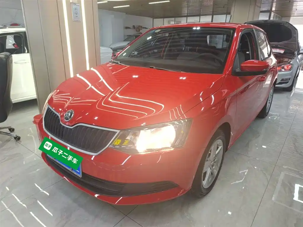 Skoda Fabia 2018 — фото 2