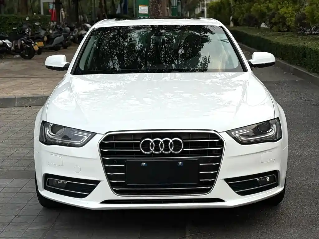 Audi A4L 2016