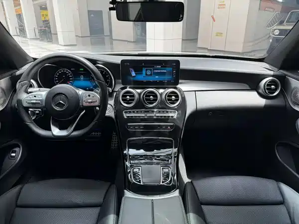 Mercedes-Benz C-Class 2021