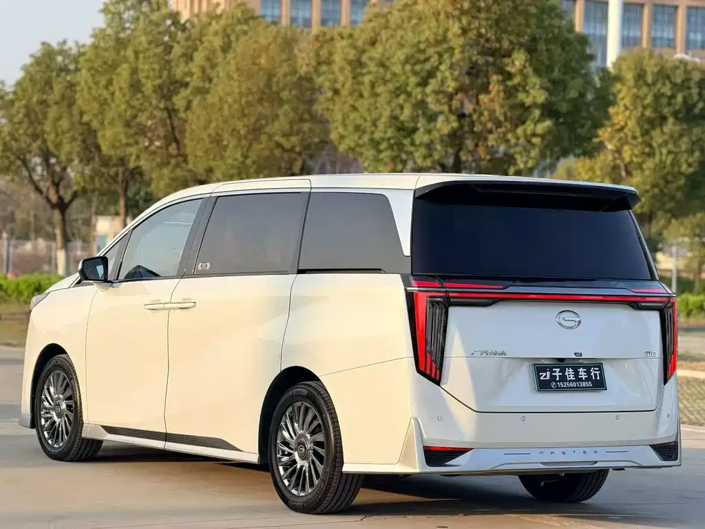 GAC Motor Trumpchi M8 2024 — фото 3