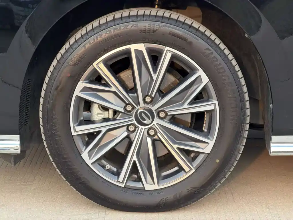 GAC Motor Trumpchi M8 2025 — фото 11