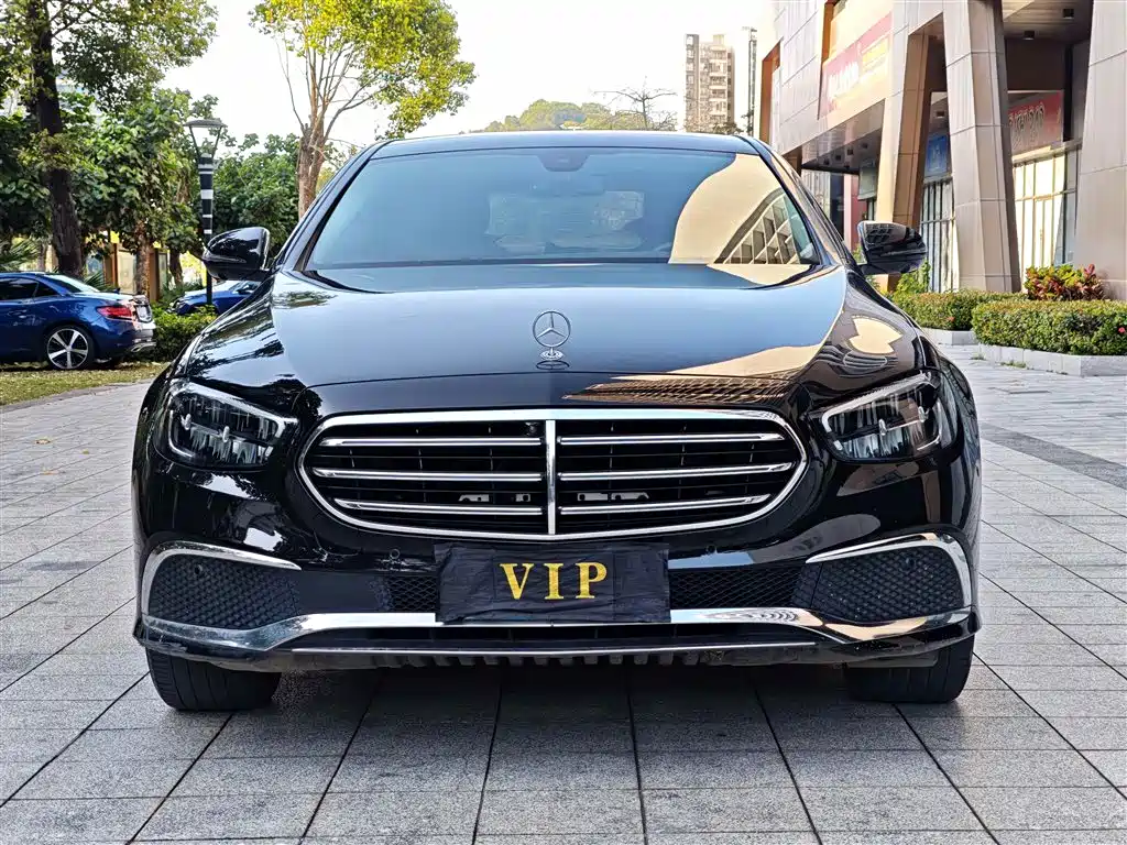 Mercedes-Benz E-Class 2023 — фото 2