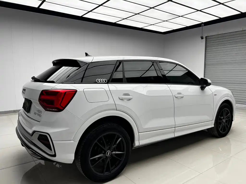 Audi Q2L 2022