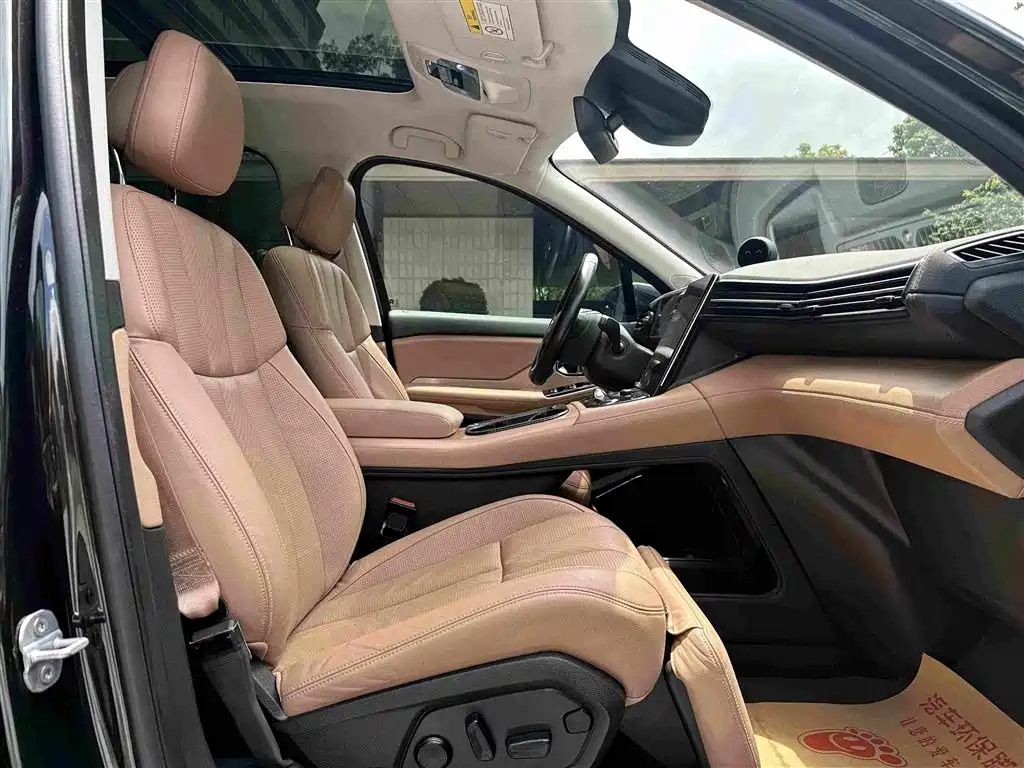 NIO ES8 2019