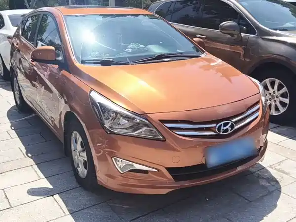 Hyundai Rui Yi 2015