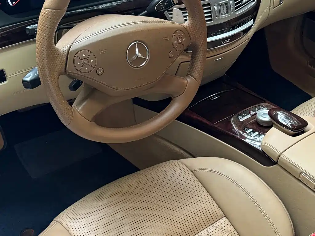 Mercedes-Benz S-Class AMG 2011 — фото 7