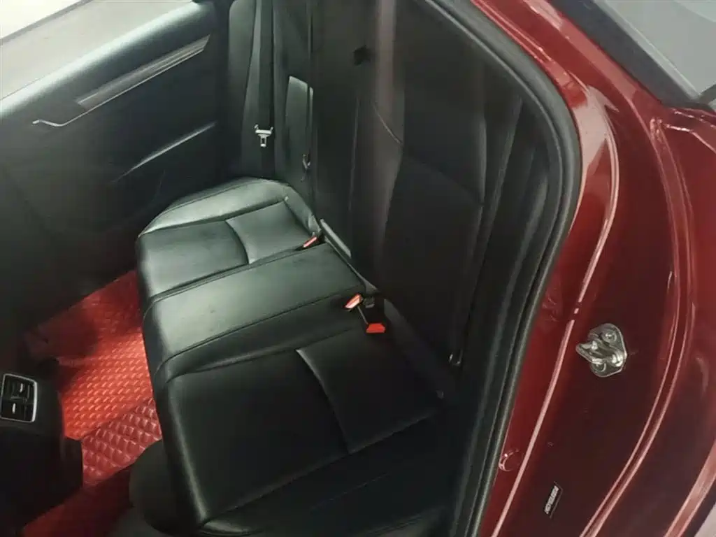 Honda Accord 2019 — фото 17