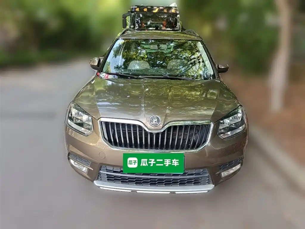 Skoda Yeti 2015 — фото 23