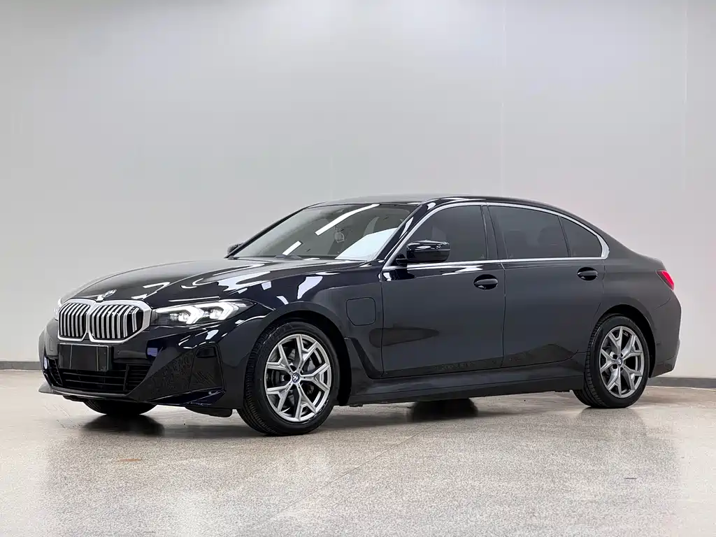 BMW i3 2023 — фото 1