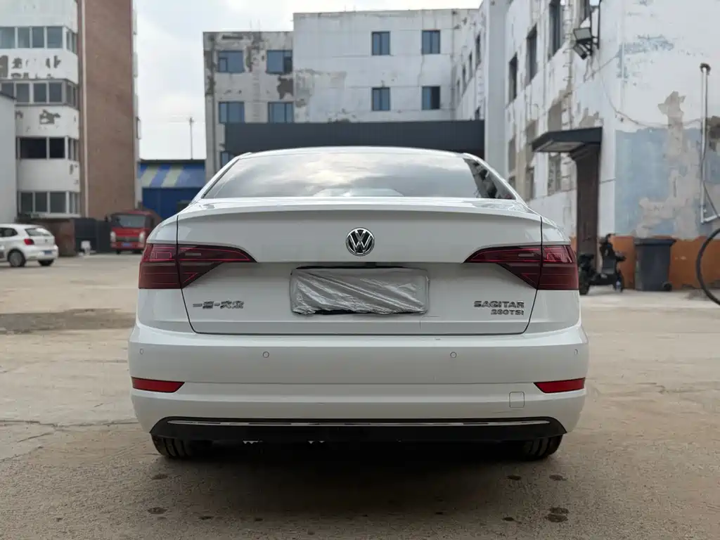 Volkswagen Sagitar 2020