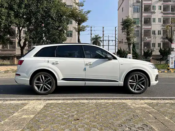 Audi Q7 2018