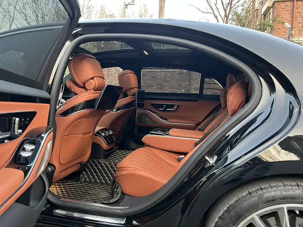 Mercedes-Benz S-Class 2021