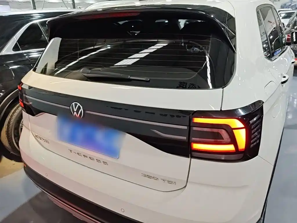 Volkswagen T-Cross 2021 — фото 6