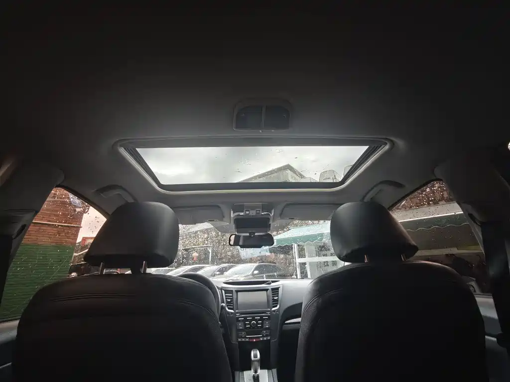 Subaru Outback 2013 — фото 12