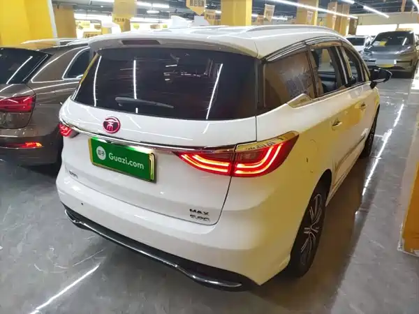 BYD Song MAX New Energy 2019