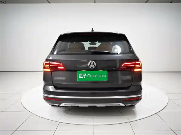 Volkswagen Tharu 2020