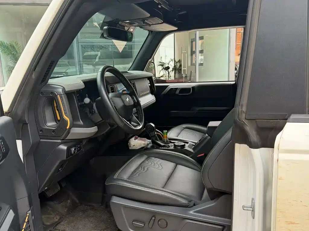Ford Bronco 2025