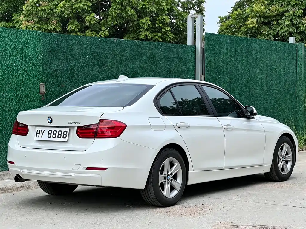BMW 3 Series 2013 — фото 20