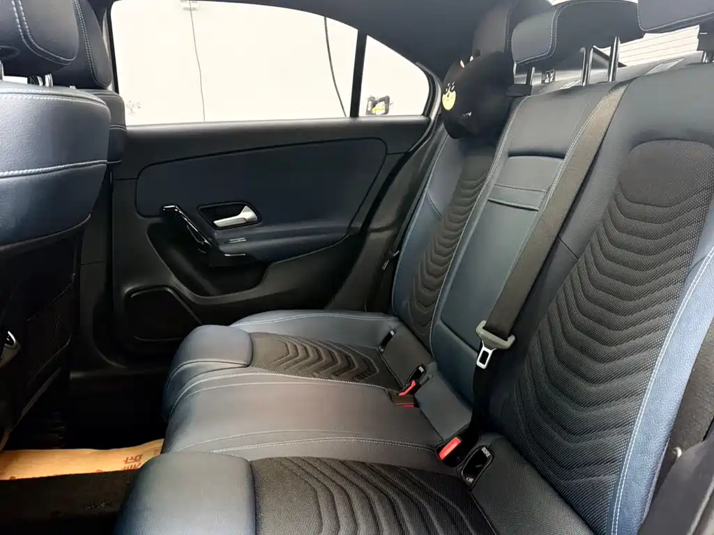 Mercedes-Benz A-Class 2021 — фото 15