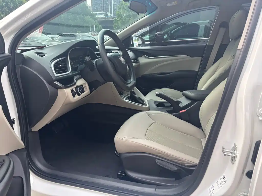 Buick Excelle 2016 — фото 14