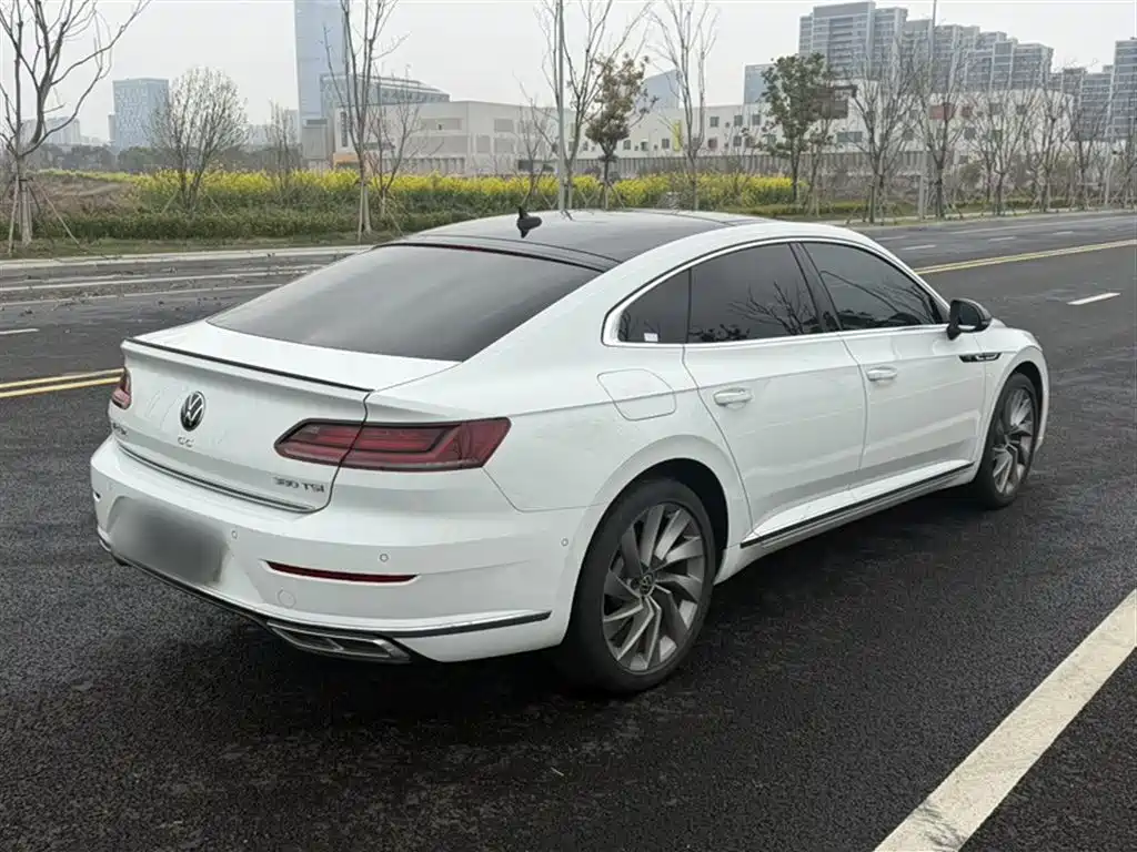 Volkswagen CC 2023 — фото 23