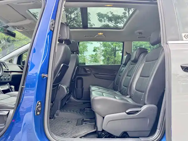 Volkswagen Sharan 2013