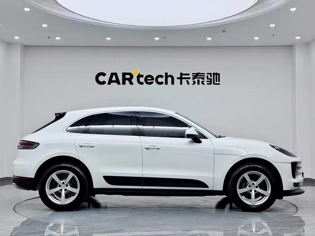 Porsche Macan 2019 — фото 5