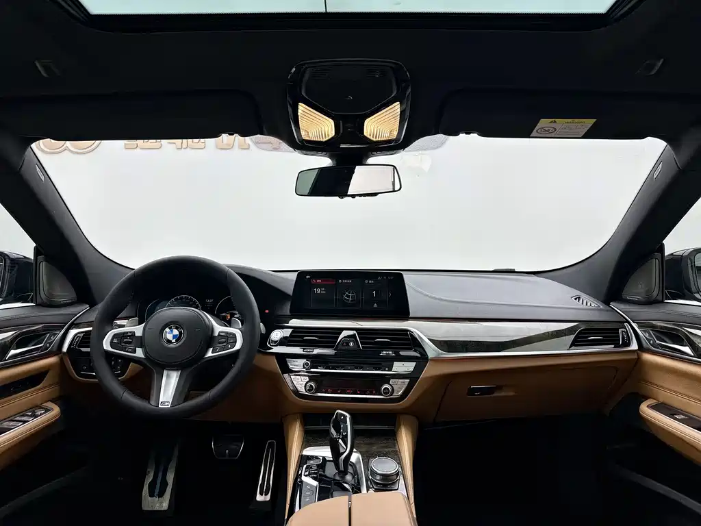 BMW 6 Series GT 2019 — фото 6