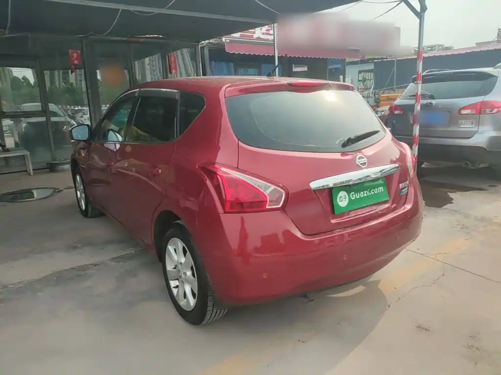 Nissan Tiida 2015 — фото 23