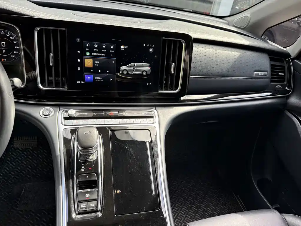GAC Trumpchi M8 2021 — фото 8