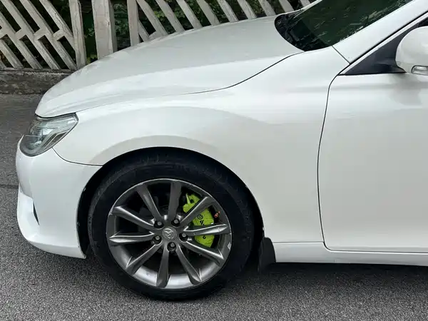 Toyota Reiz 2015