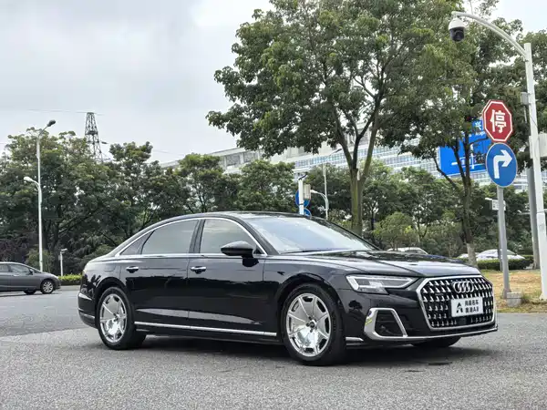 Audi A8 2023