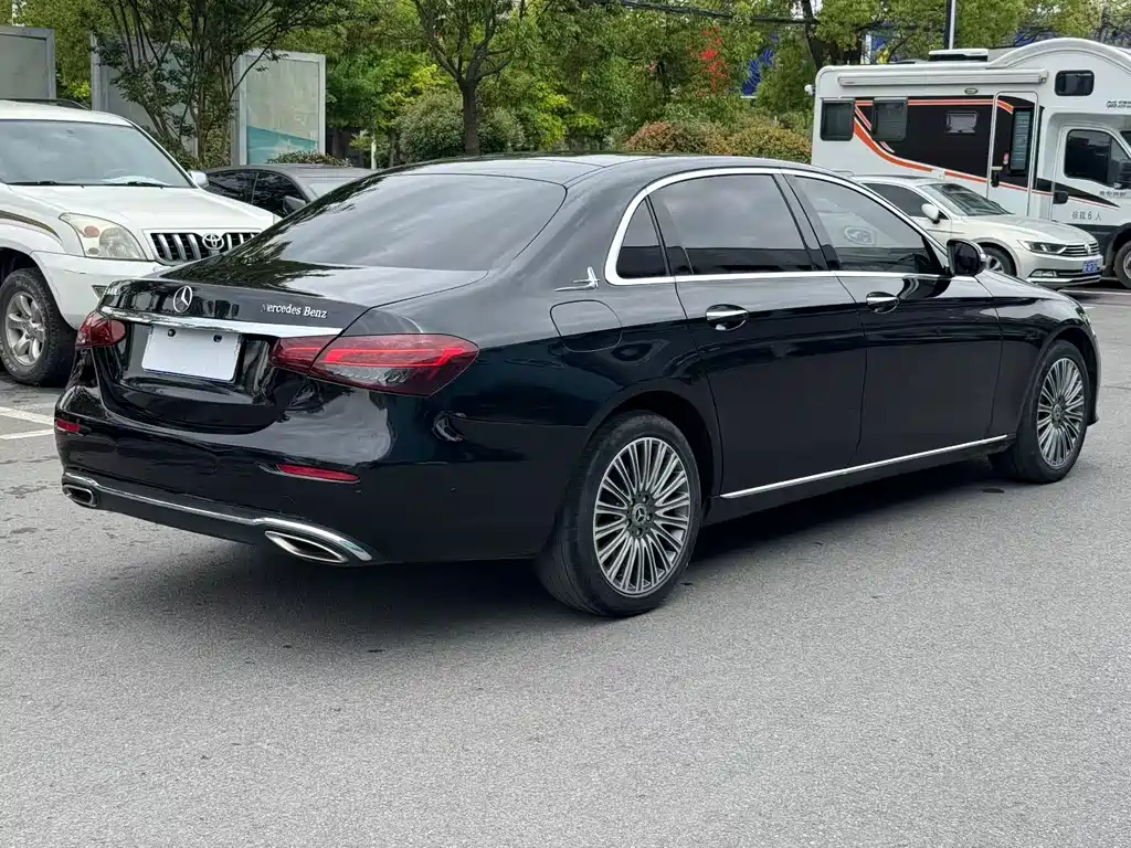 Mercedes-Benz E-Class 2018 — фото 7