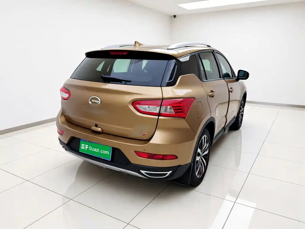 GAC Trumpchi GS4 2017 — фото 6