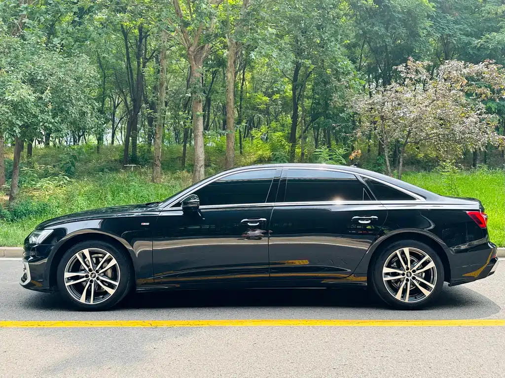 Audi A6L 2023 — фото 10