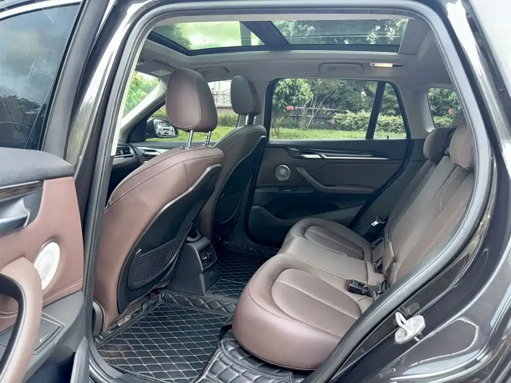 BMW X1 2021