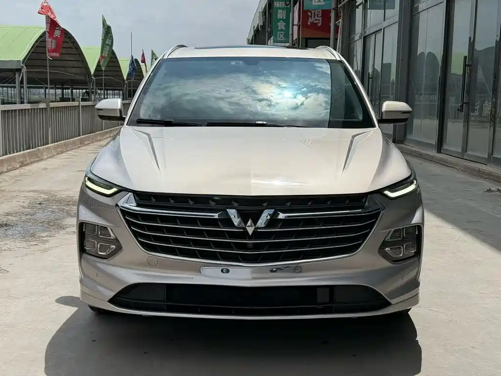 Wuling Victory 2021 — фото 2