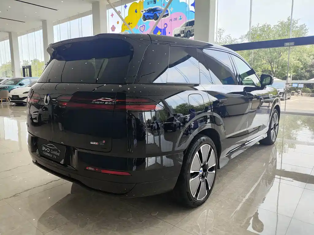 Denza N8L 2025