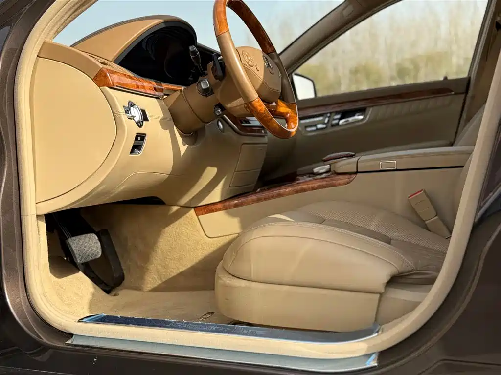 Mercedes-Benz S-Class 2011 — фото 32