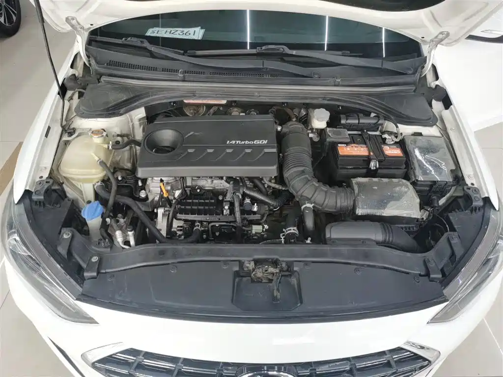 Hyundai Elantra 2019 — фото 16