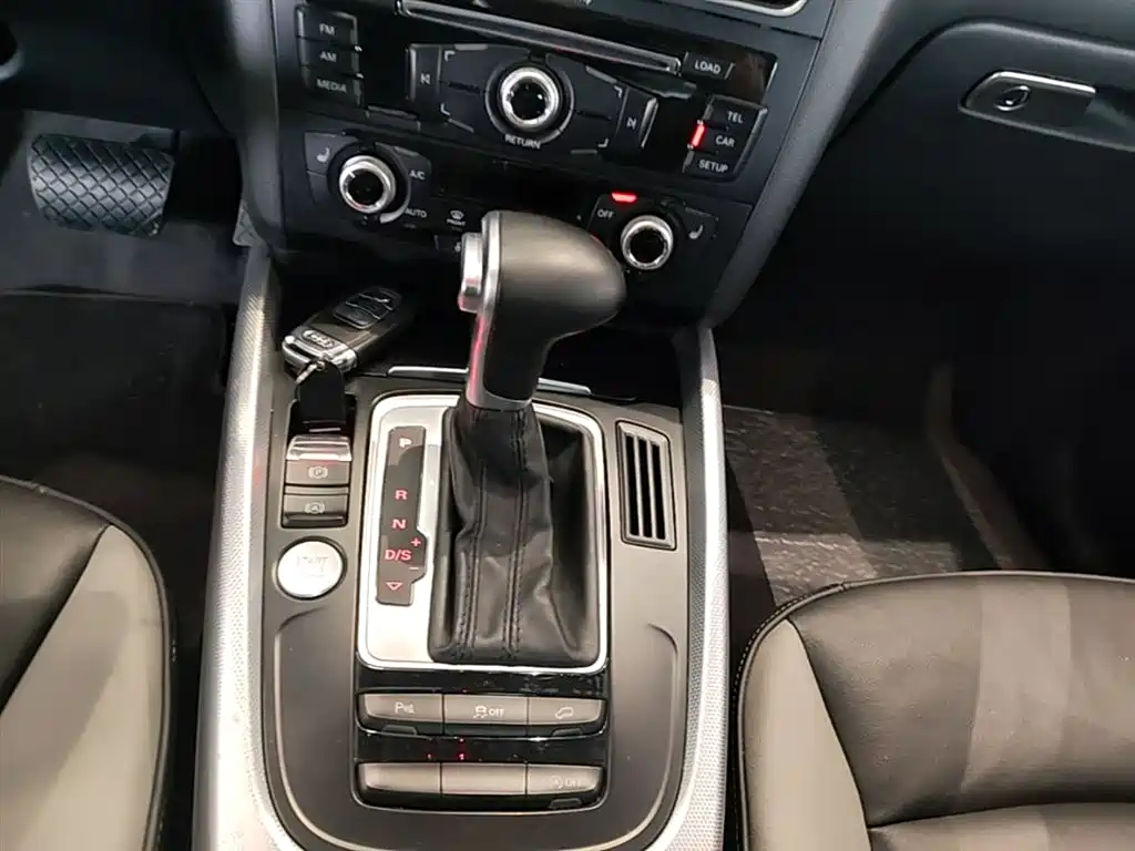Audi Q5 2017 — фото 14