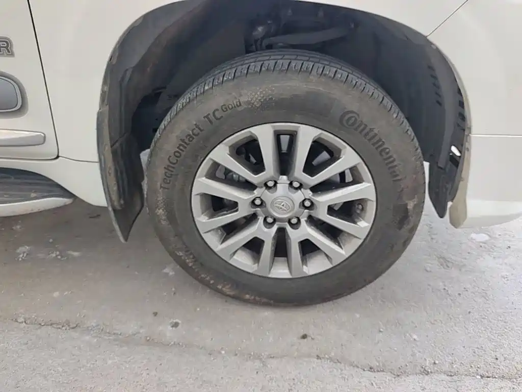 Toyota Prado 2019 — фото 12