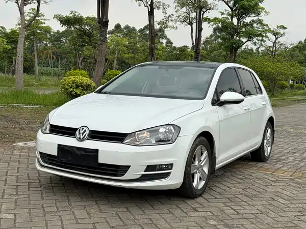 Volkswagen Golf 2014
