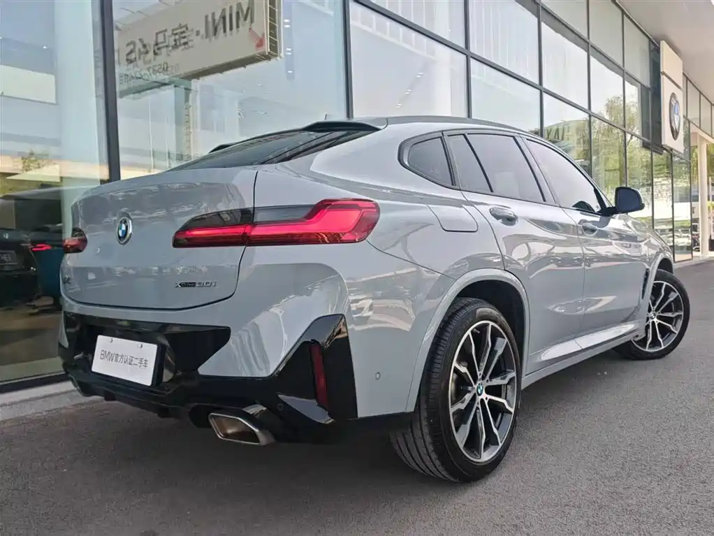 BMW X4 2023 — фото 14