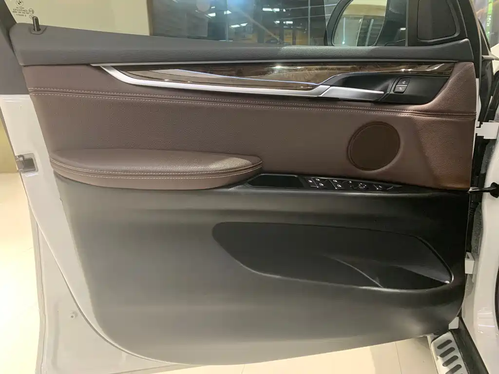 BMW X5 2015 — фото 15
