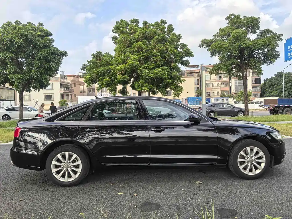 Audi A6L 2015 — фото 10