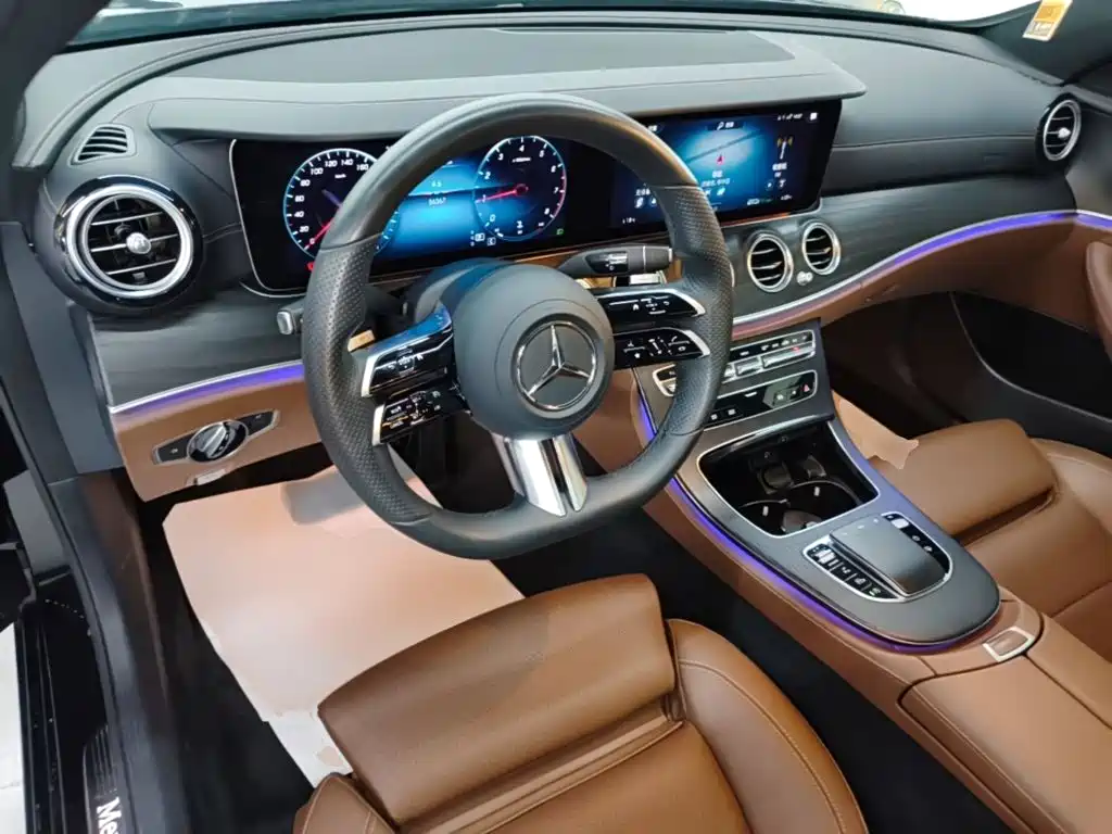 Mercedes-Benz E-Class 2022 — фото 10